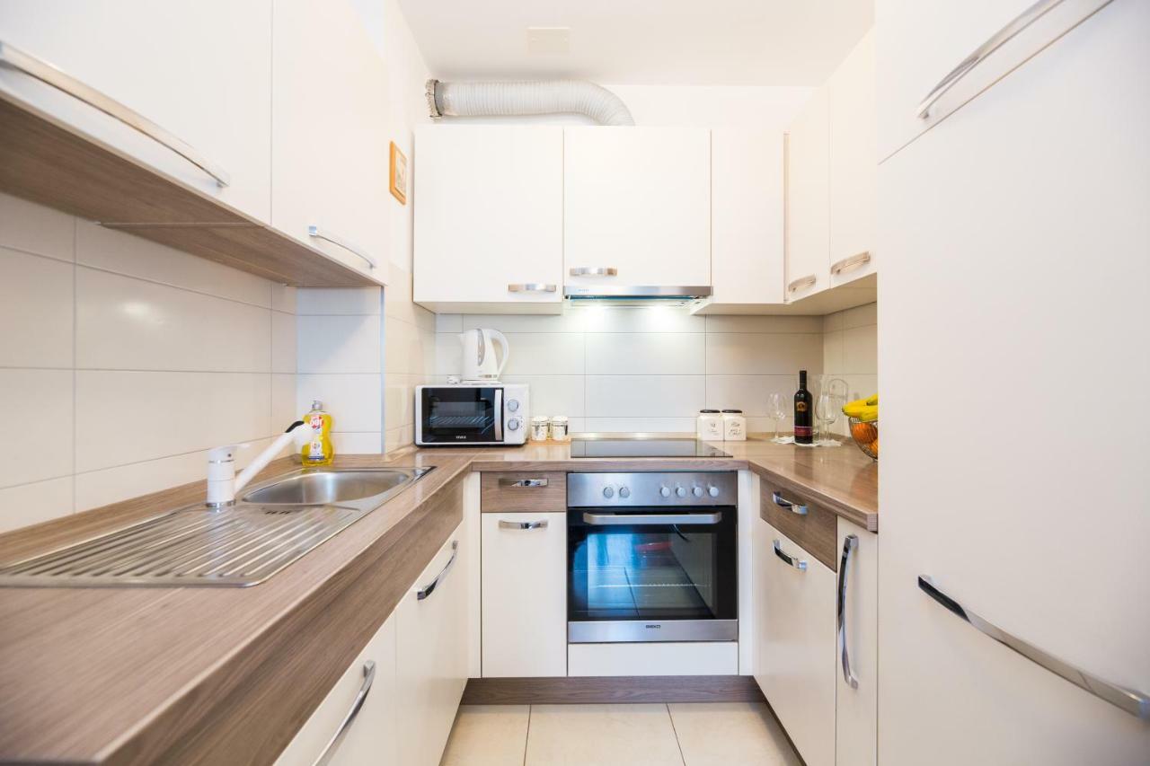 Apartman Bubli Сплит Екстериор снимка
